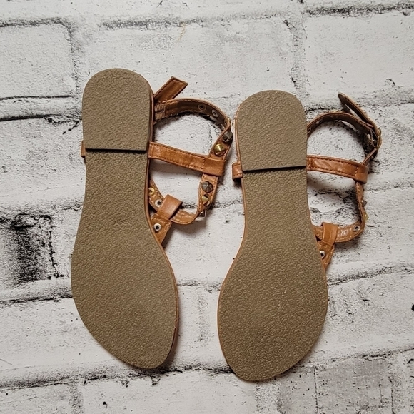 WOMEN'S Streetwear Society Sandals Tan with Studs - Picture 3 of 3